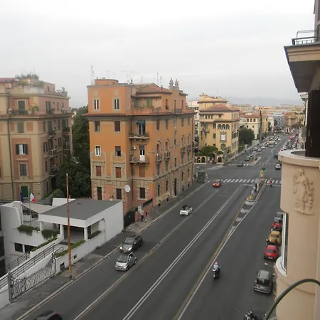 Maison d'hôtes Morgagni House Rome