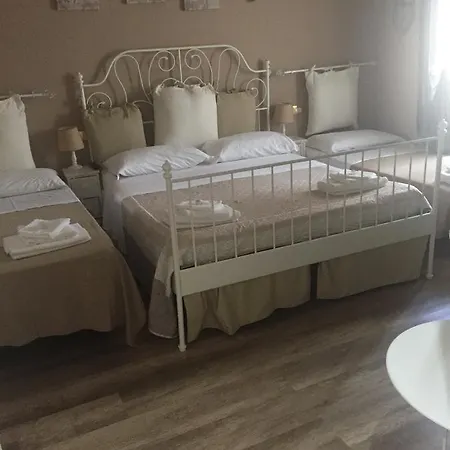 Morgagni House 4*