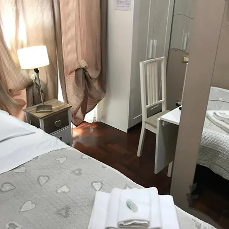 莫加尼住宿加早餐旅馆 2* 罗马